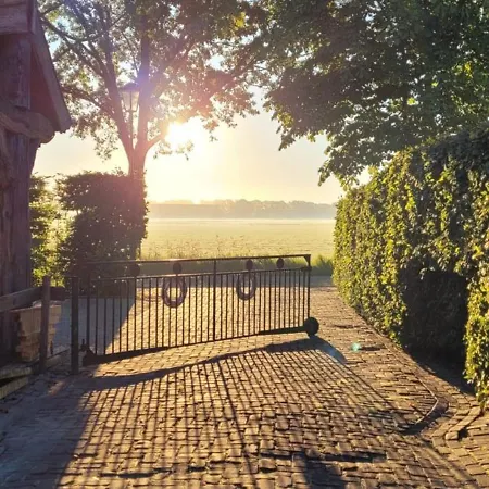 Buussekoel, Huuske Op 't Erf *